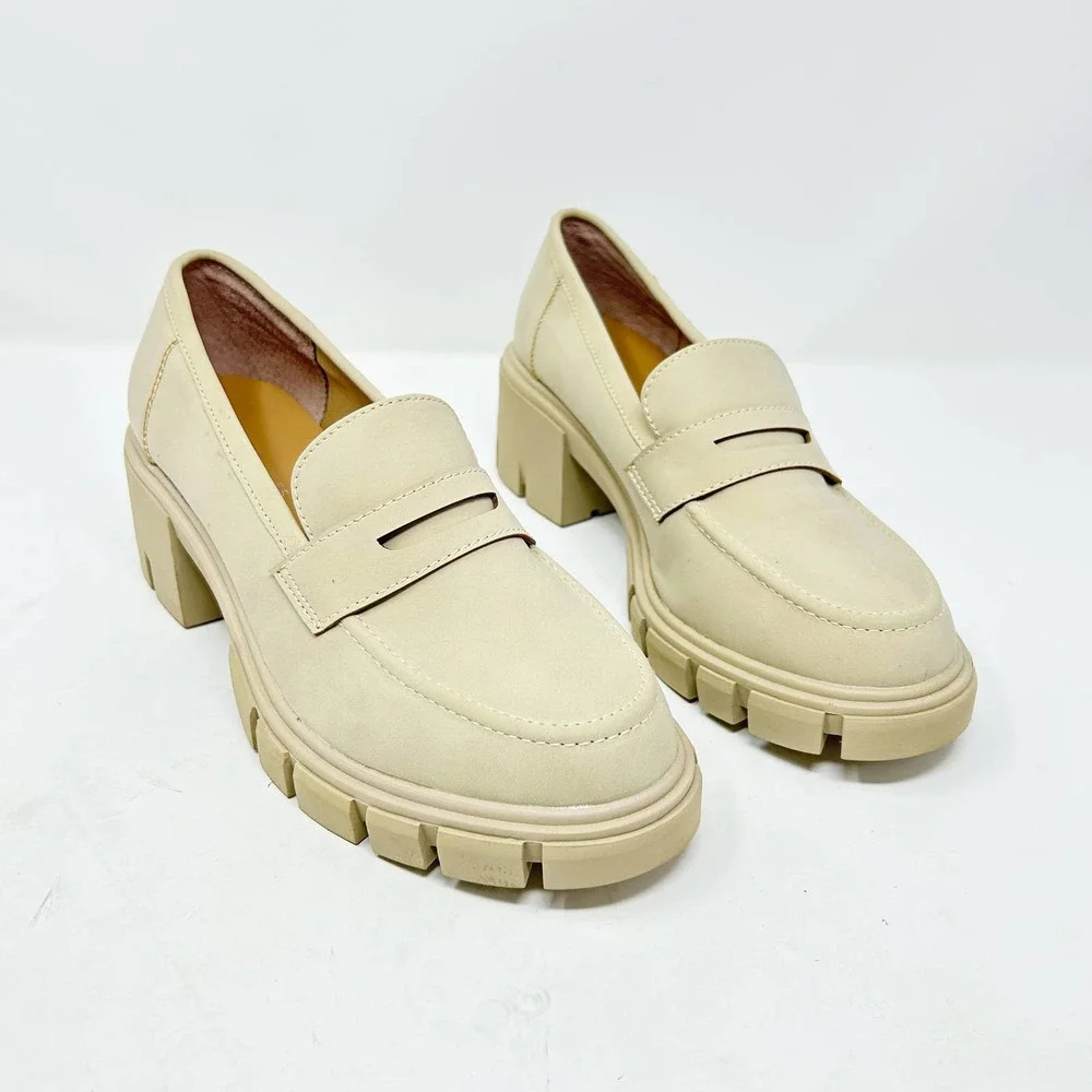 NEW Sincerely Jules Dylan Loafer Heels Tan Faux Leather Size 9.5